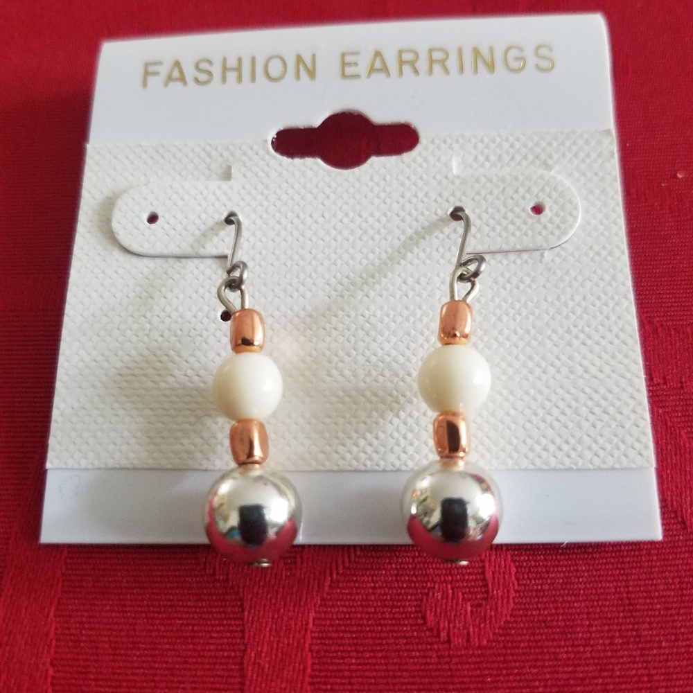 FASHION EARRINGS